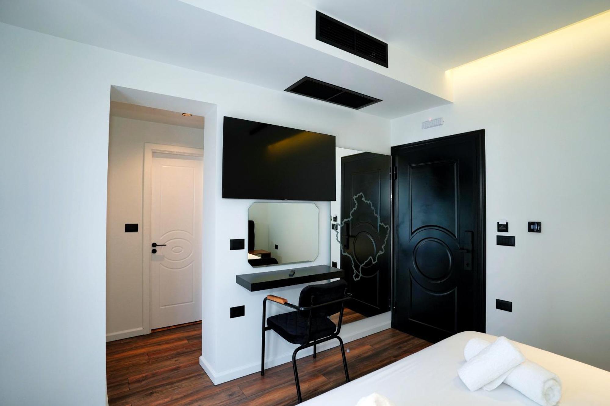 Boutique Hotel Empire Of Martin Гірокастра Екстер'єр фото